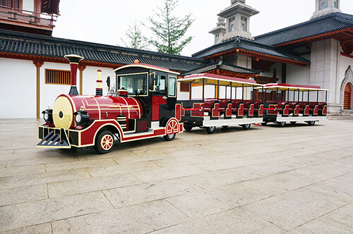 電動(dòng)<a href=http://www.xmgezi.cn/tags/guanguangche/ target=_blank class=infotextkey>觀光車</a>租賃多少錢一臺(tái)